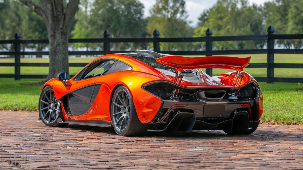 Спорткар MCLAREN p1