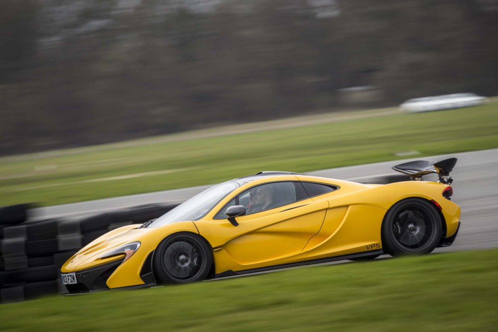 MCLAREN p1 2013