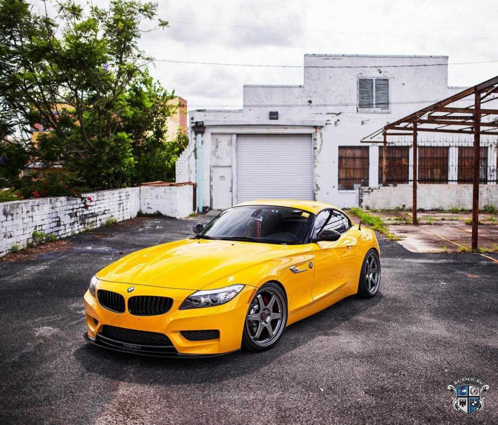 Yellow BMW m4 Wheels