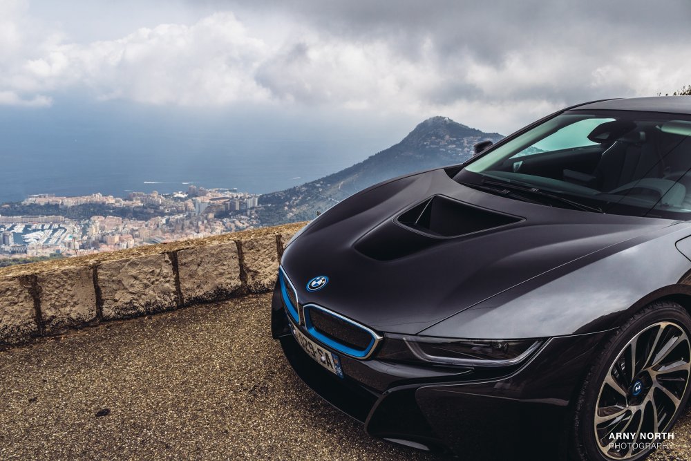 BMW спортивная i8