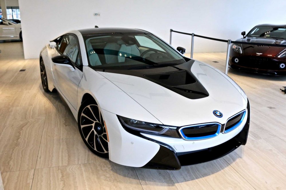 Новая BMW i8