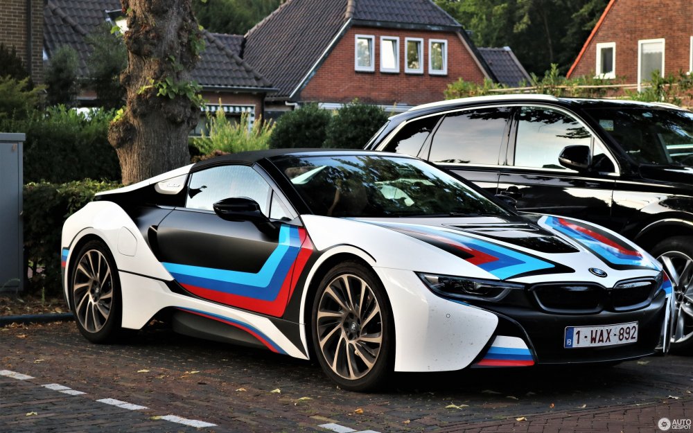 BMW i8 2010