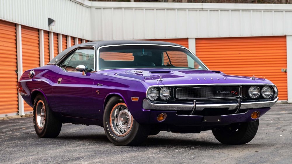 Dodge Challenger 1971 фиолетовый