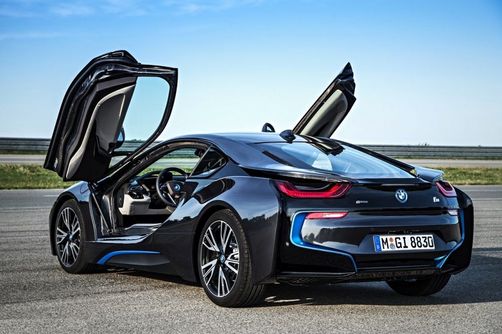 Трансформер BMW i8