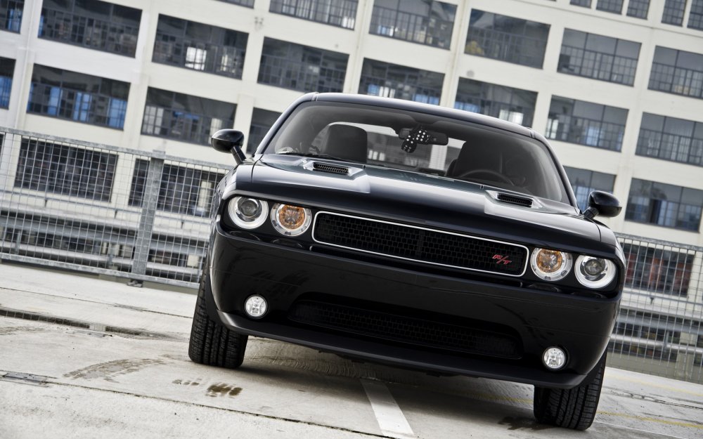 Dodge Challenger 73