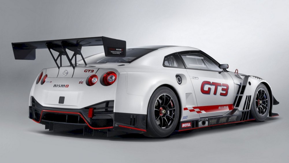 Nissan GTR 6