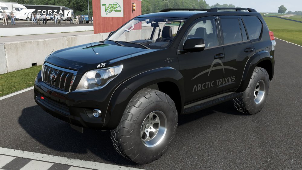 2016 Toyota Land Cruiser Arctic Trucks at37