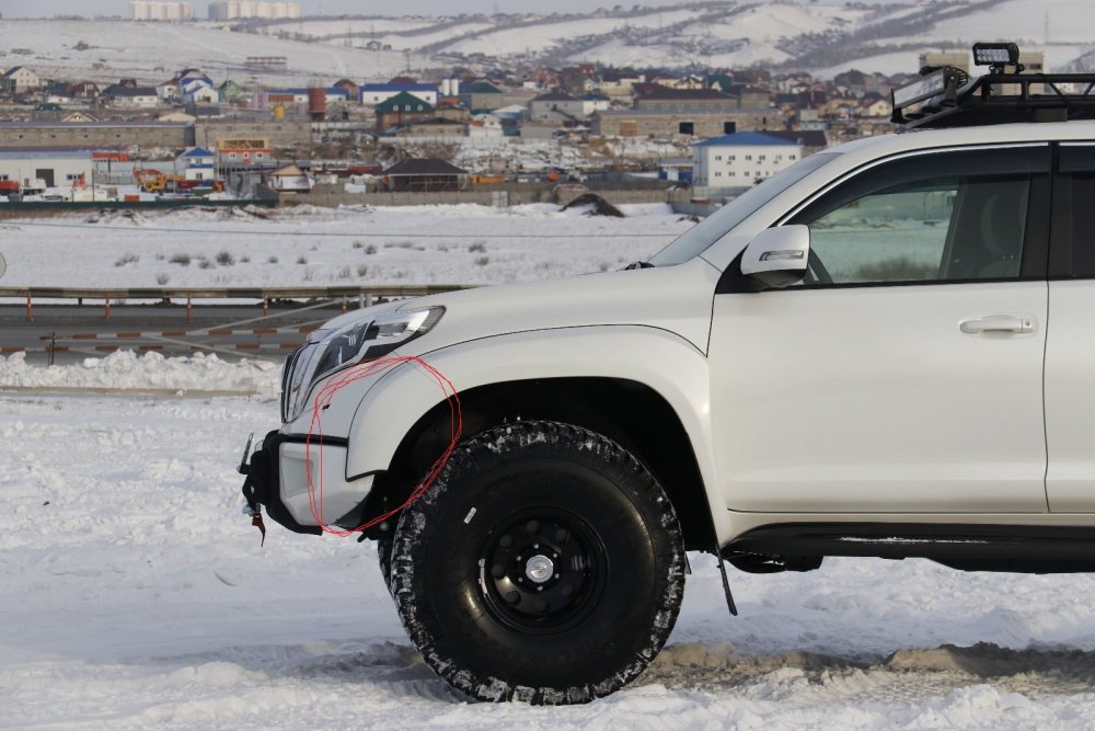 Toyota Land Cruiser 200 Arctic Trucks