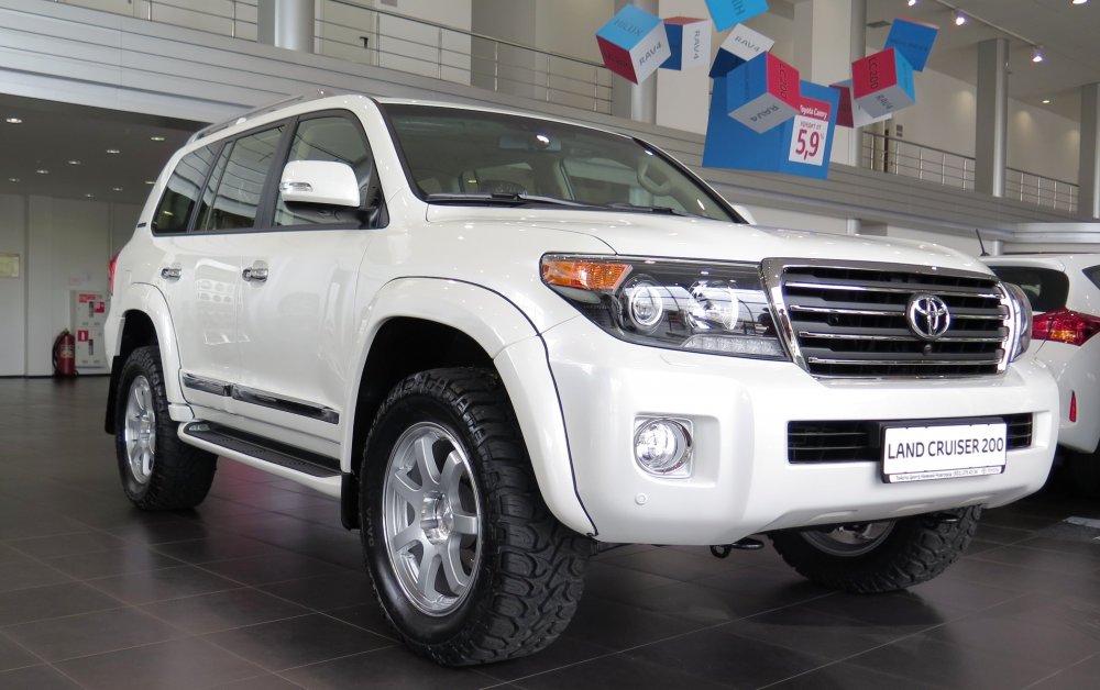 Toyota Land Cruiser 300 Arctic Trucks at35