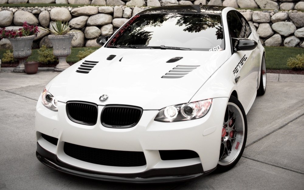 BMW m6 White