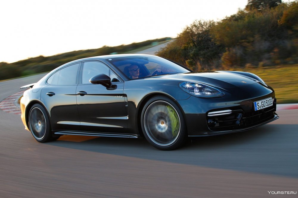 Porsche Panamera Hybrid 2017