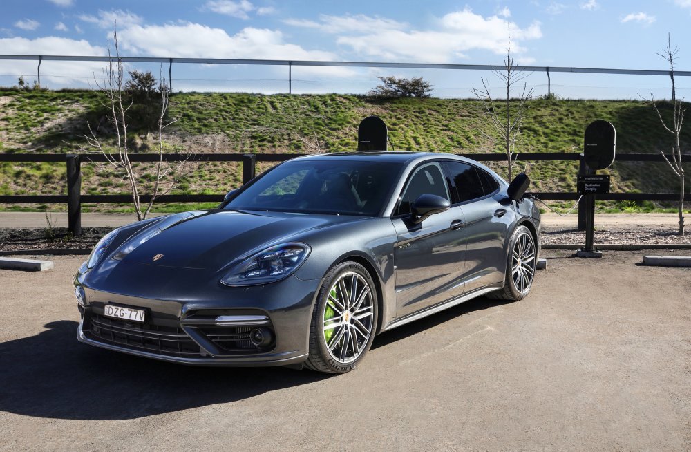 Porsche 911 Panamera Turbo s