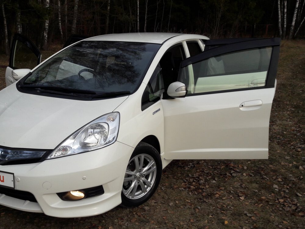 Honda Shuttle Hybrid 2015