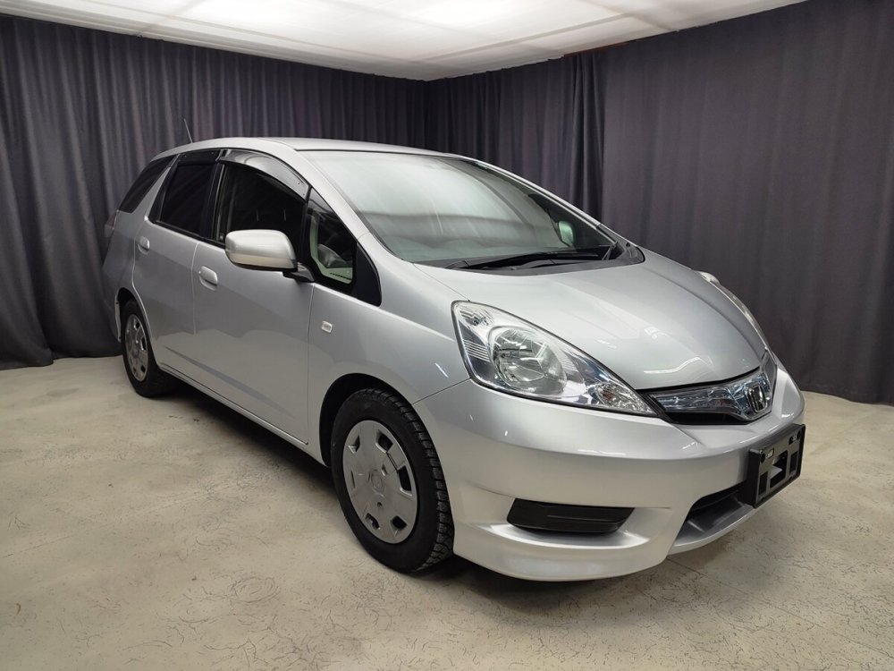 Honda Fit Shuttle 2015