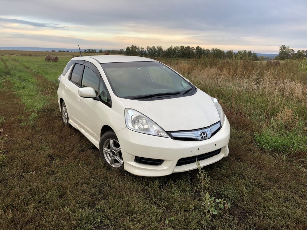 Honda Fit 2013 Hybrid