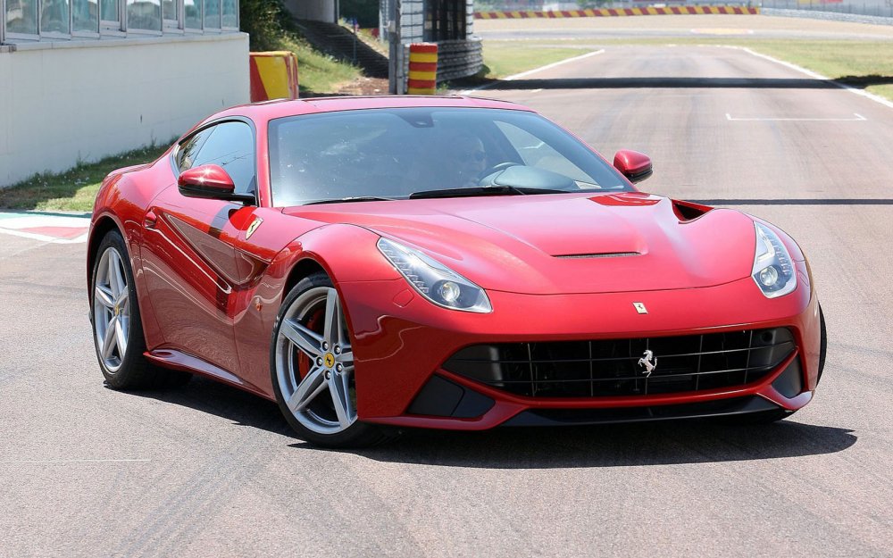 Ferrari f12 Berlinetta кабриолет