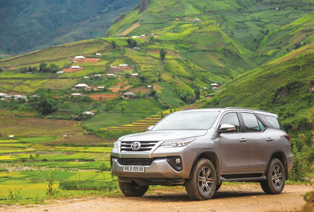 Toyota Fortuner II