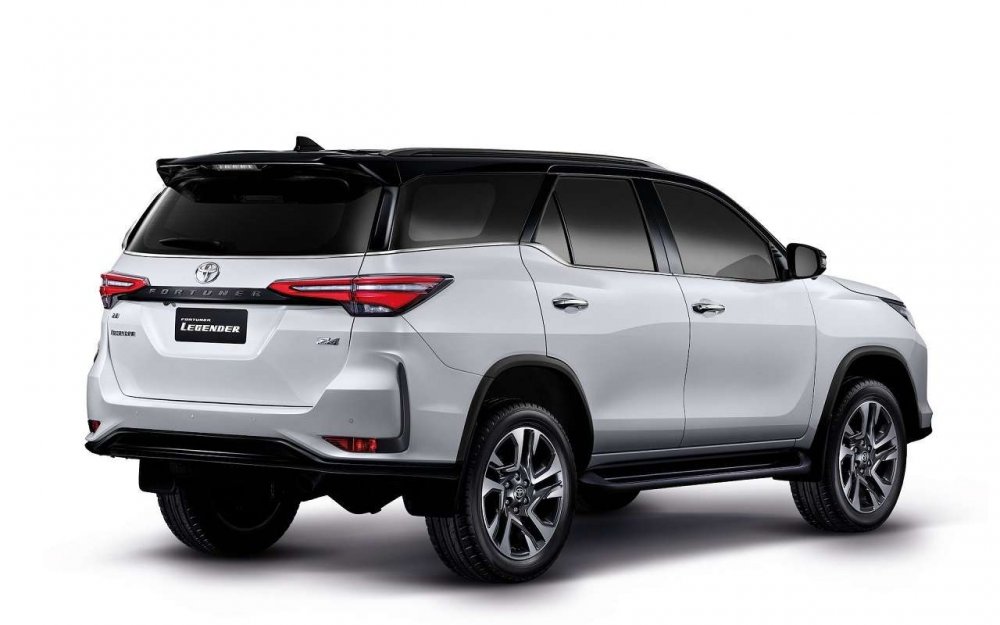 Toyota Fortuner 23