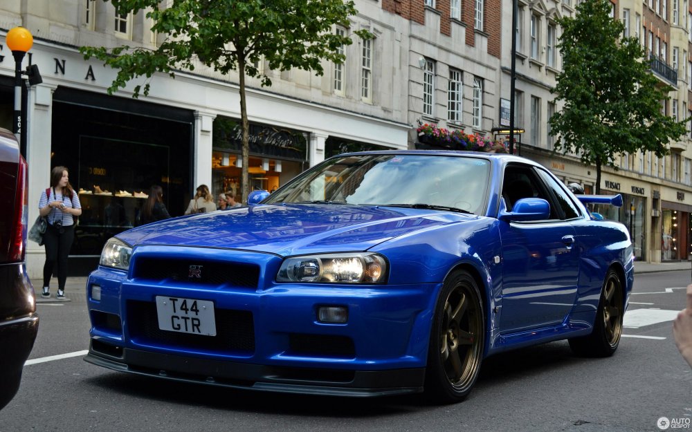 Nissan Skyline r34 GTR V-spec