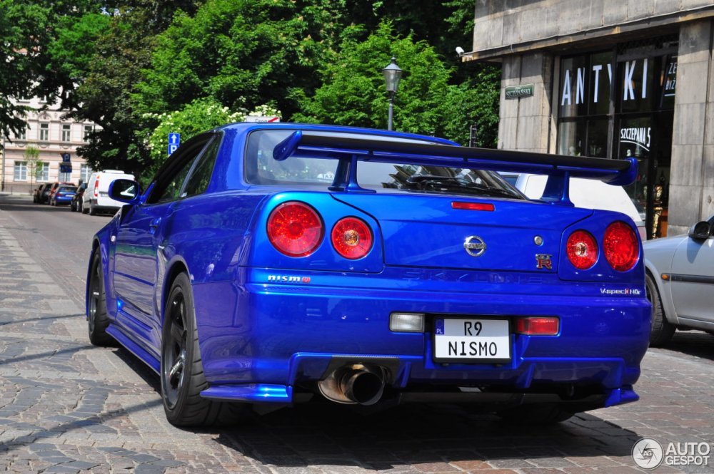 Nissan Skyline r34 GTR V-spec II