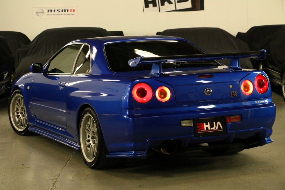 Nissan Skyline r34 GTR V-spec