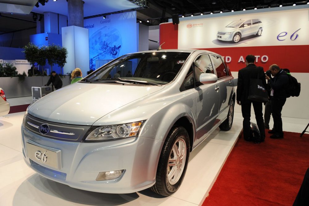 BYD e6