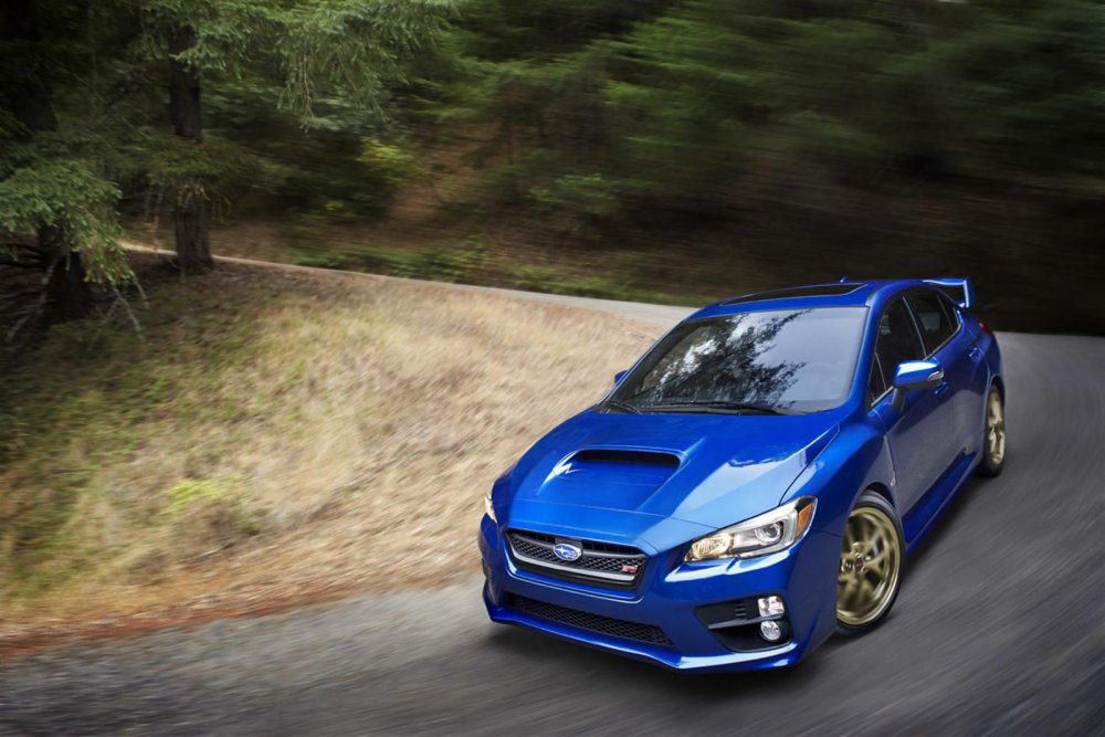 Субару WRX STI 2015