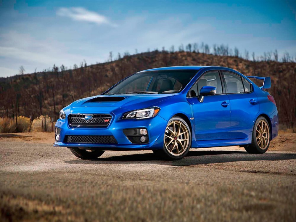 Субару WRX STI 2015