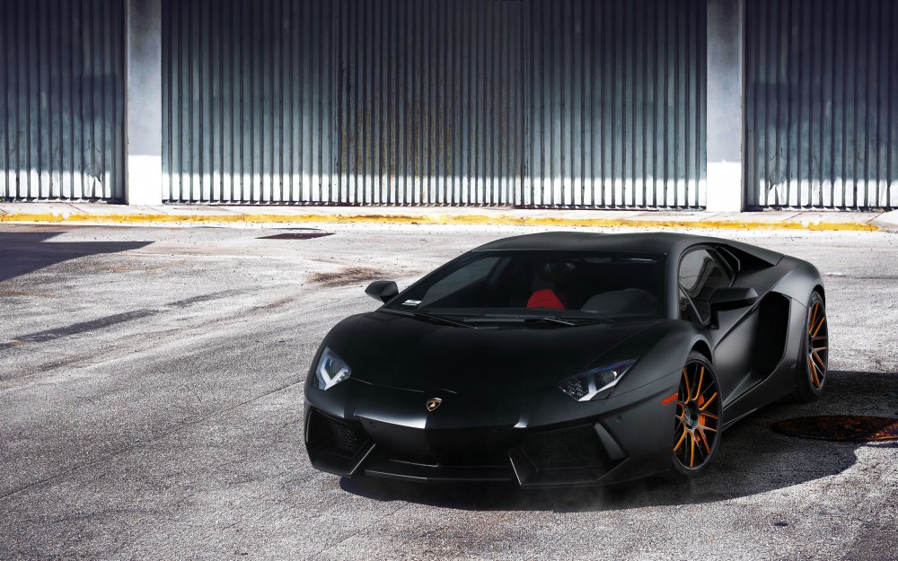 Lamborghini Aventador lp700-4 черная