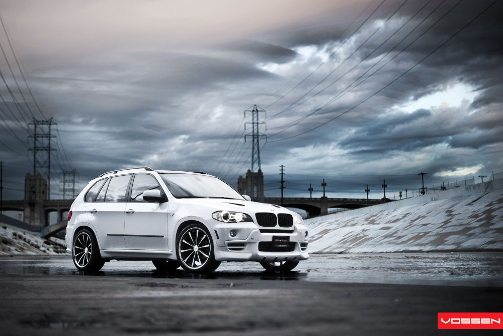 BMW x5m Competition Red