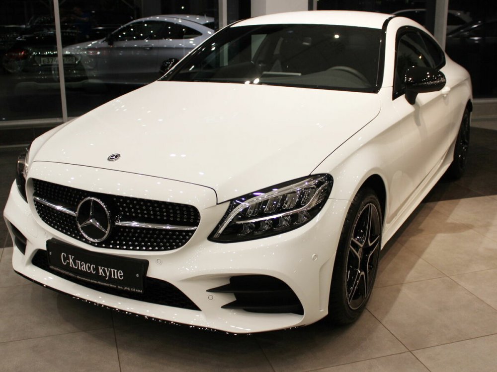 Mercedes Benz s63 AMG w221 белый