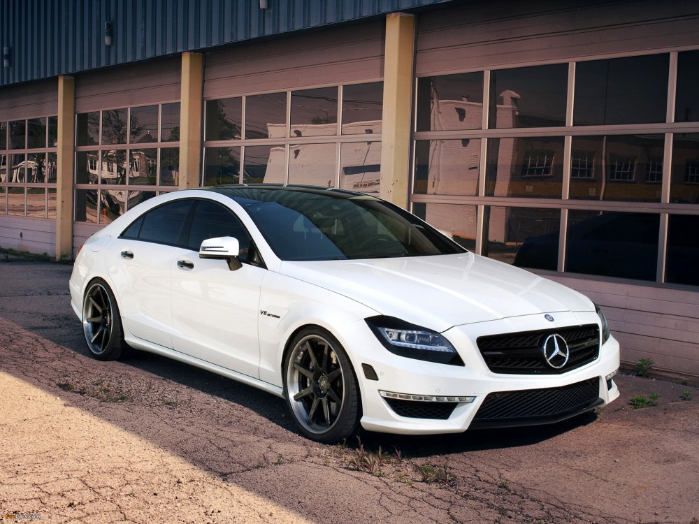 Mercedes CLS 63 AMG White