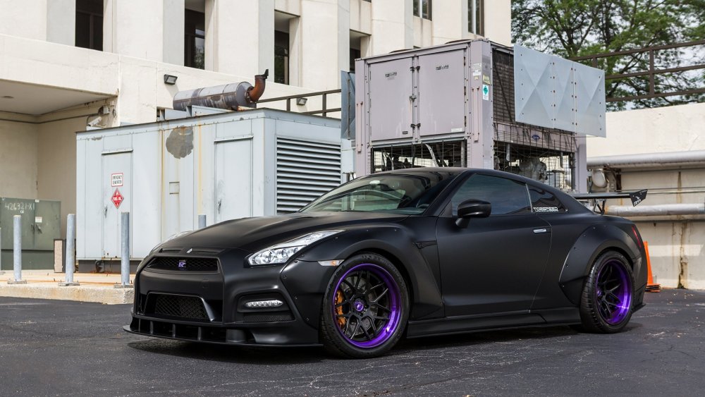 Nissan GTR r35 Black Tuning