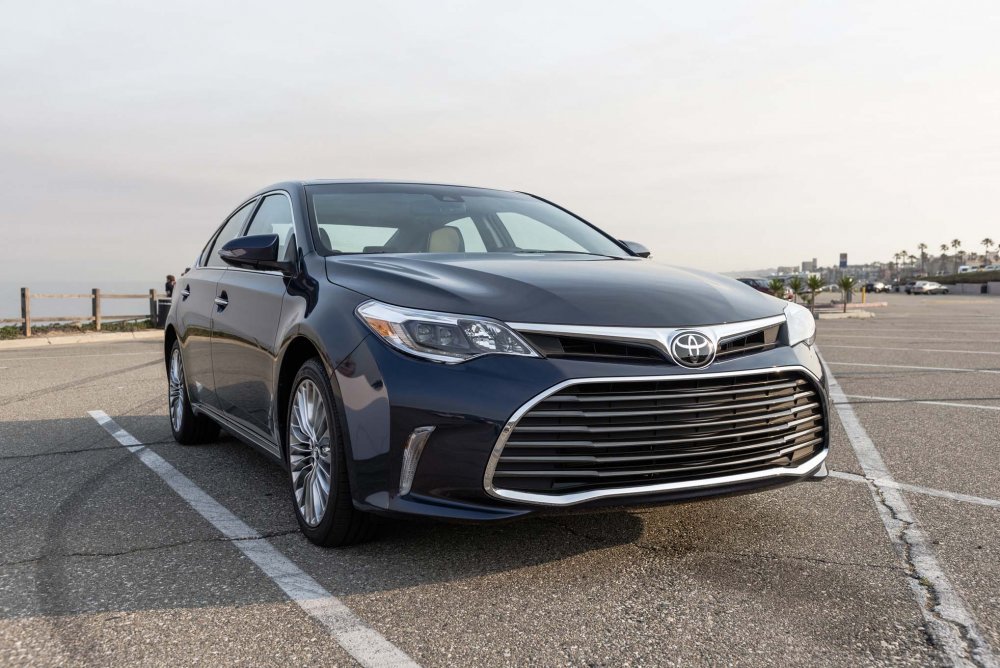 Toyota Avalon 2015