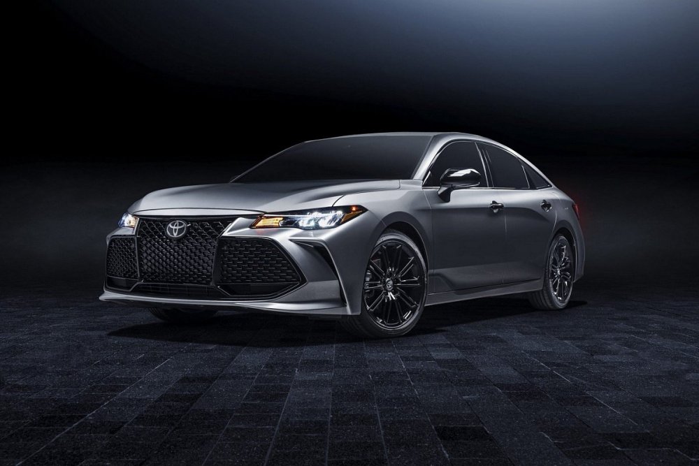 Toyota Avalon Hybrid 2019