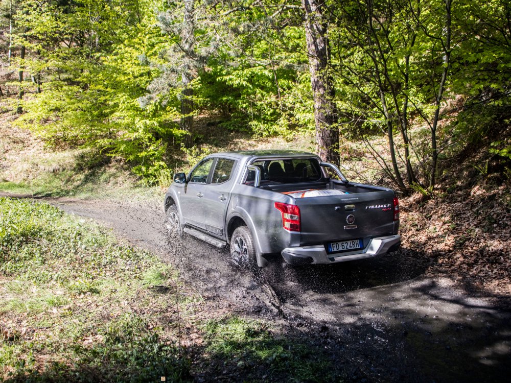 Fiat пикап Fullback