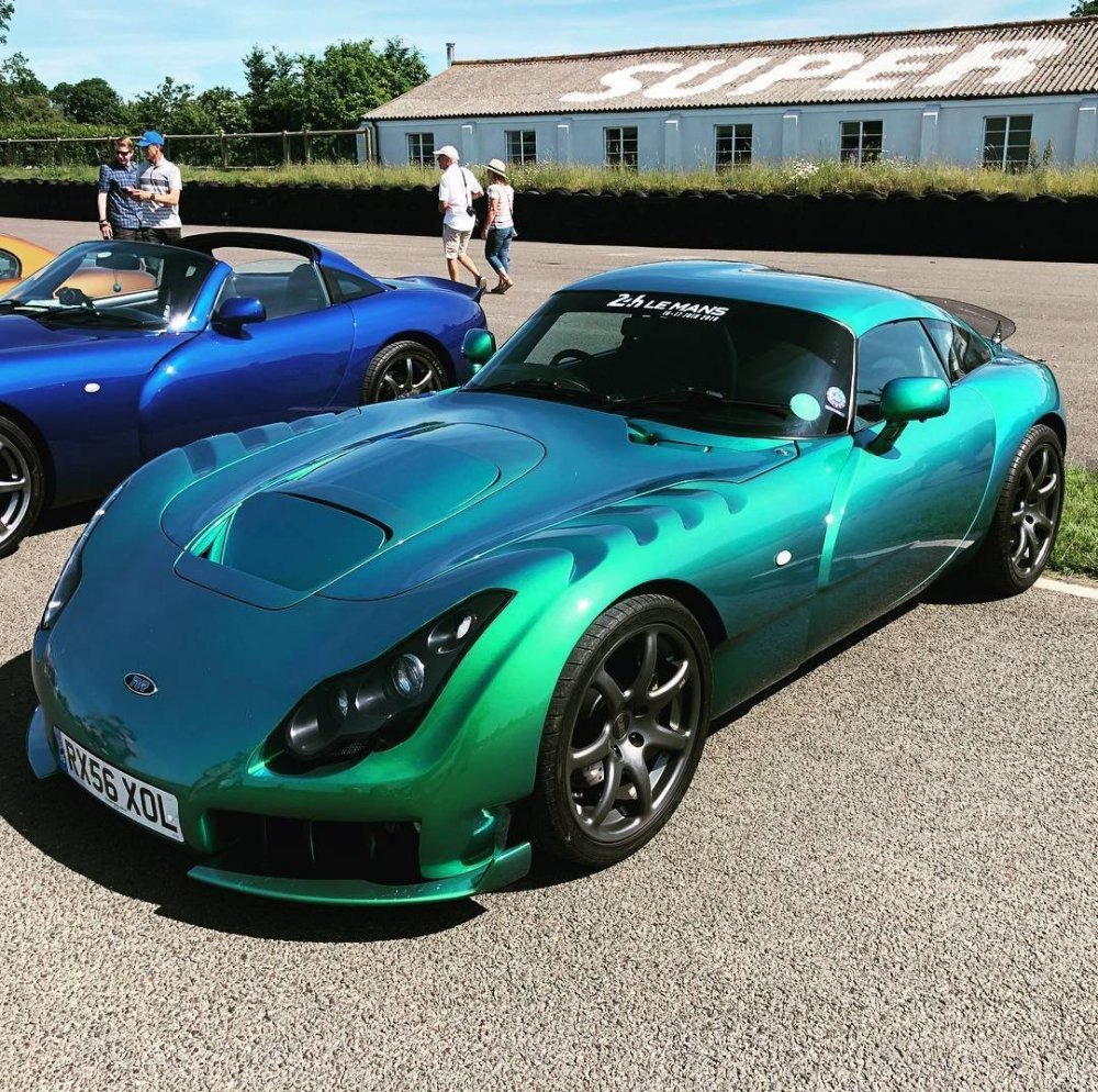 Спорткар TVR