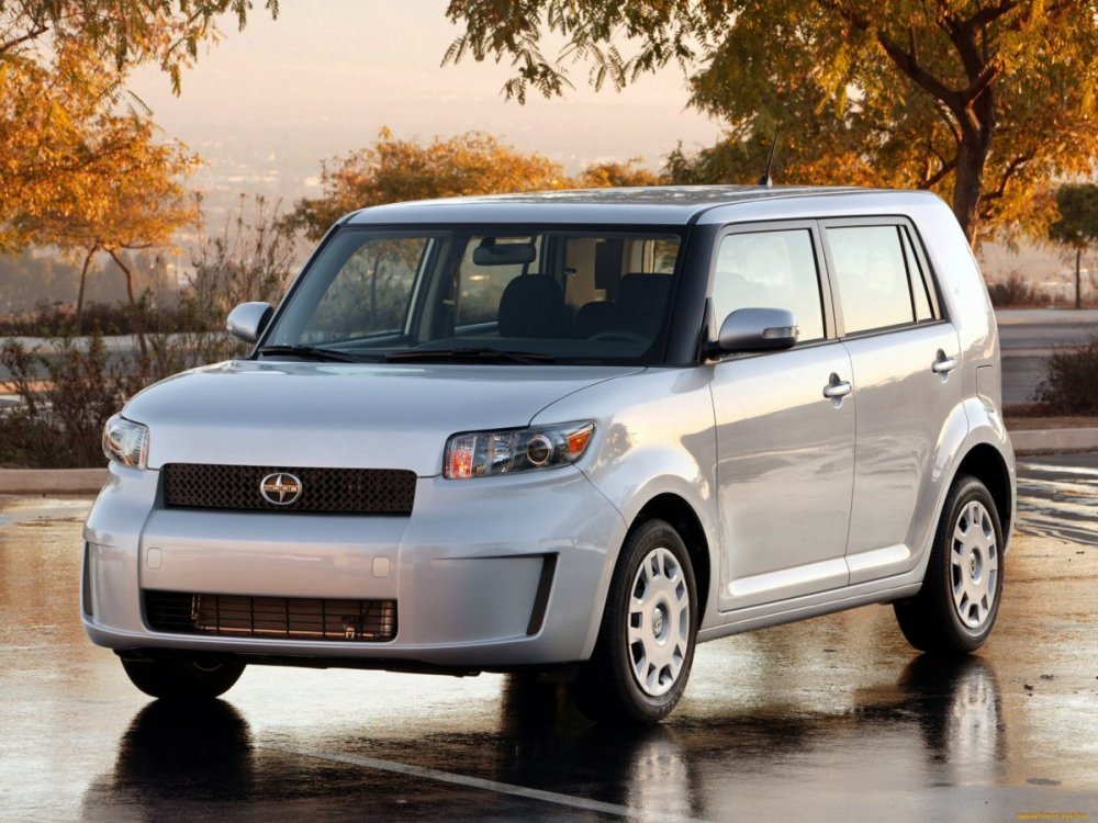 Тойота Scion XB