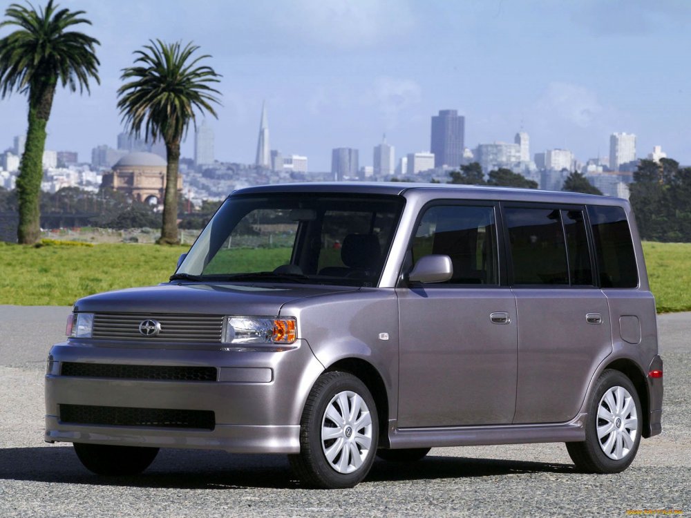 Scion XB 2004