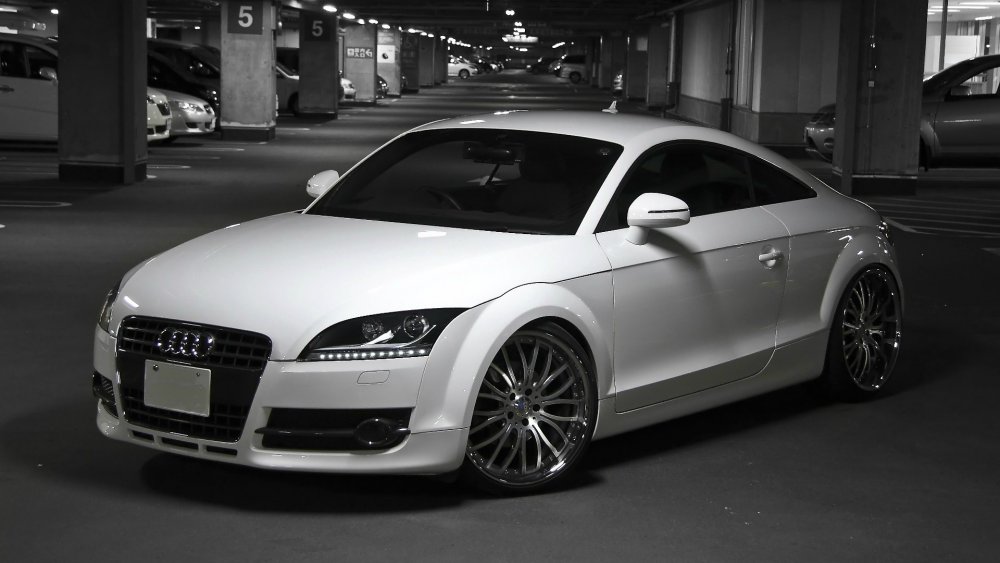 Audi TT белая