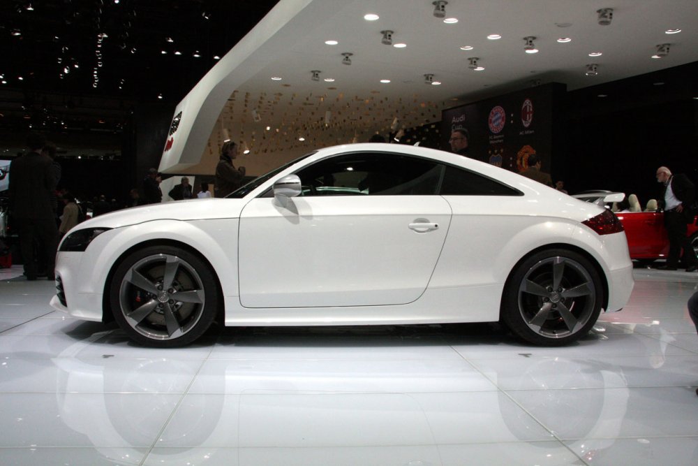 Audi TT 8j белая