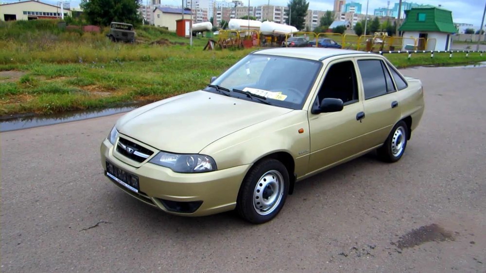 Daewoo Nexia n150 Золотая