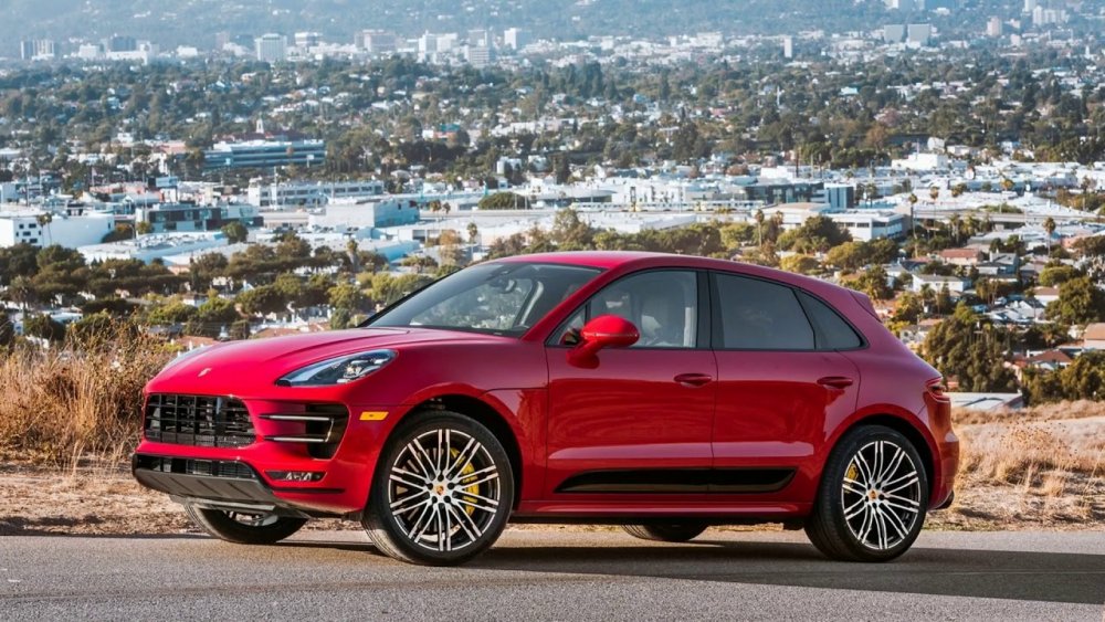 Porsche Macan Turbo 2021