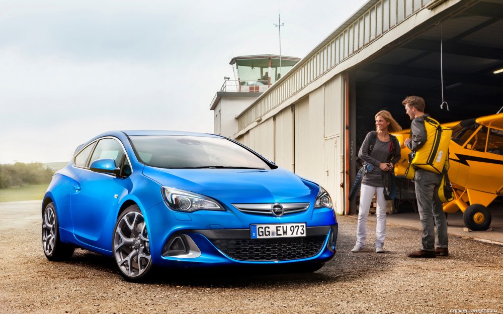 Opel Astra OPC 2012