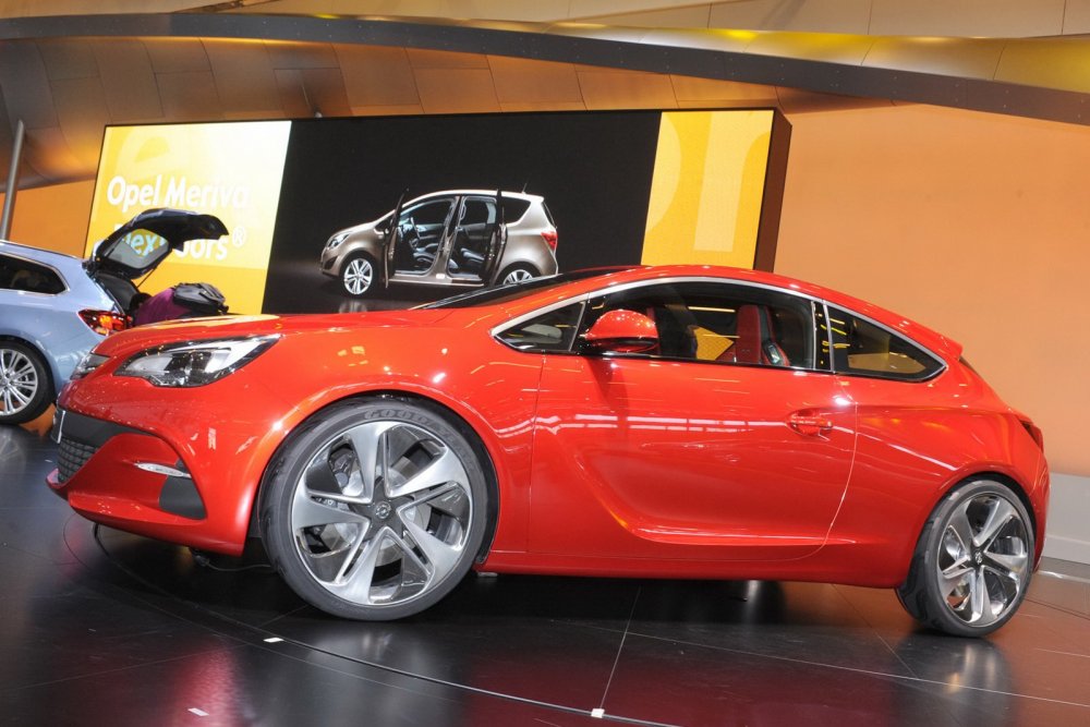 Opel Astra GTC Sport