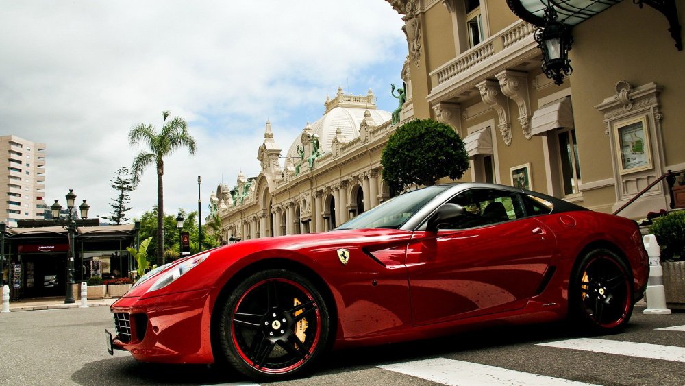 Ferrari f60 красная