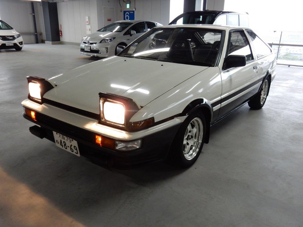 Toyota Sprinter Trueno gt-Apex