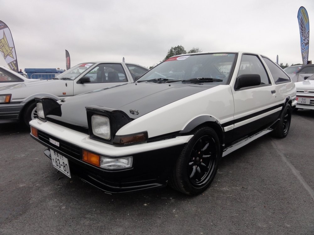 Toyota Sprinter Trueno gt-Apex 3door (AE 86)