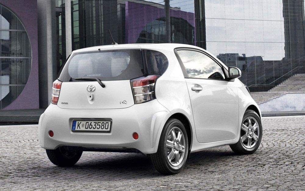 Toyota IQ 2