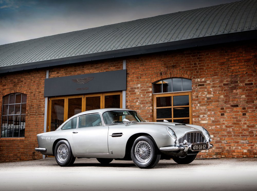 Aston Martin db5 007